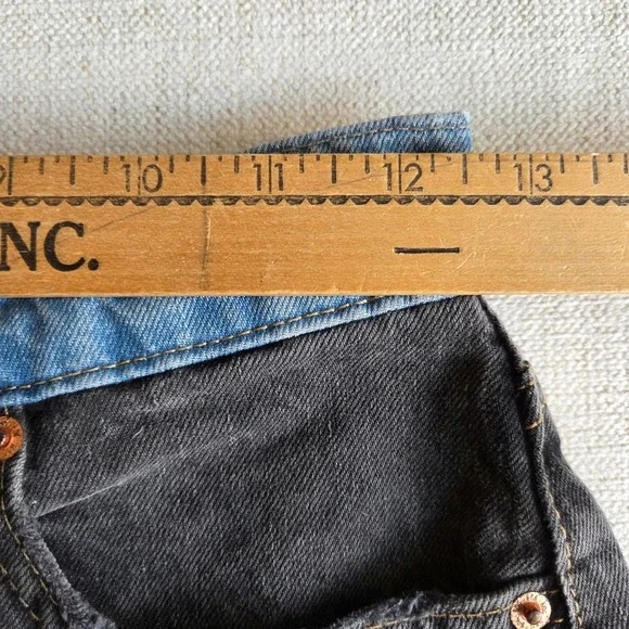 BDG Urban Outfitters Distressed Colorblock Denim Shorts Size 26  Organic Cotton - Picture 5 of 12